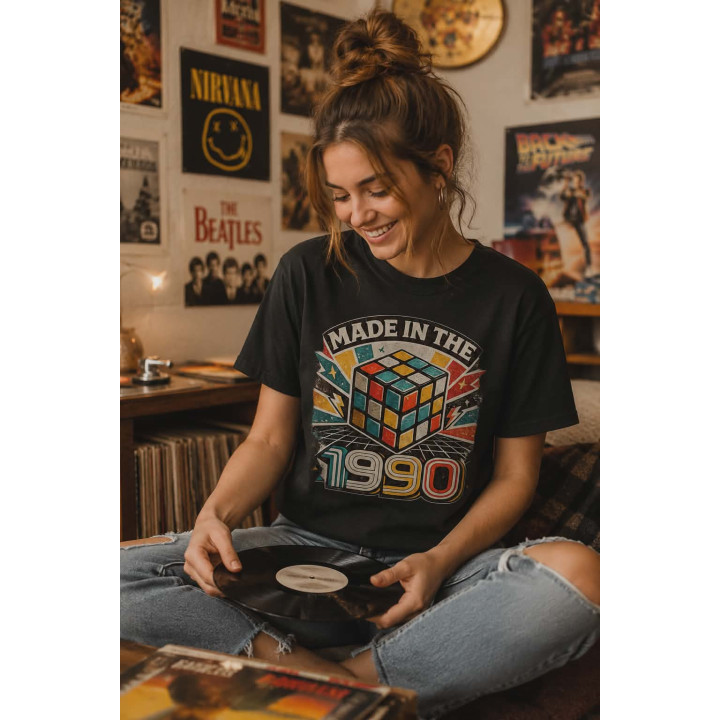T-shirt Koszulka | Prezent na urodziny i święta - Made in 1990 (Cube)